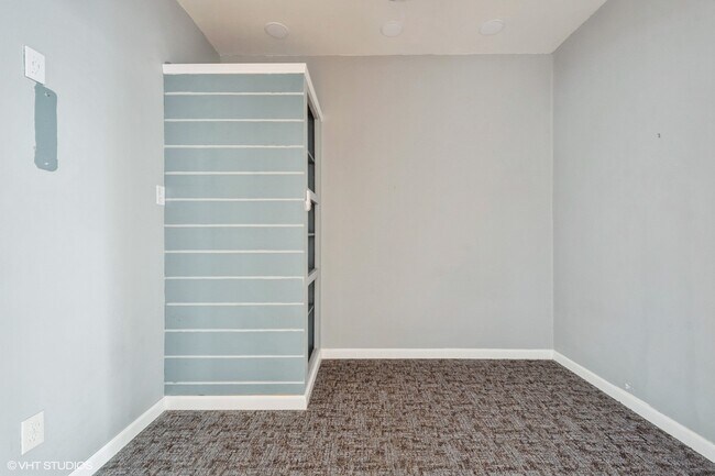Building Photo - 811 Judson Ave
