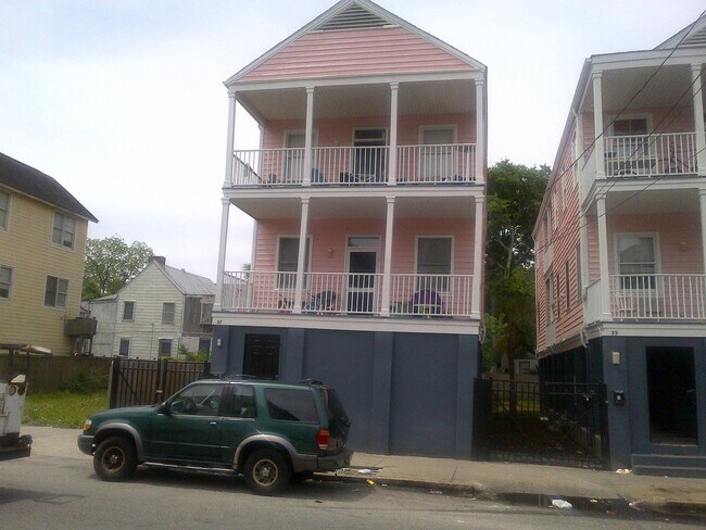 Foto del edificio - 37 America St