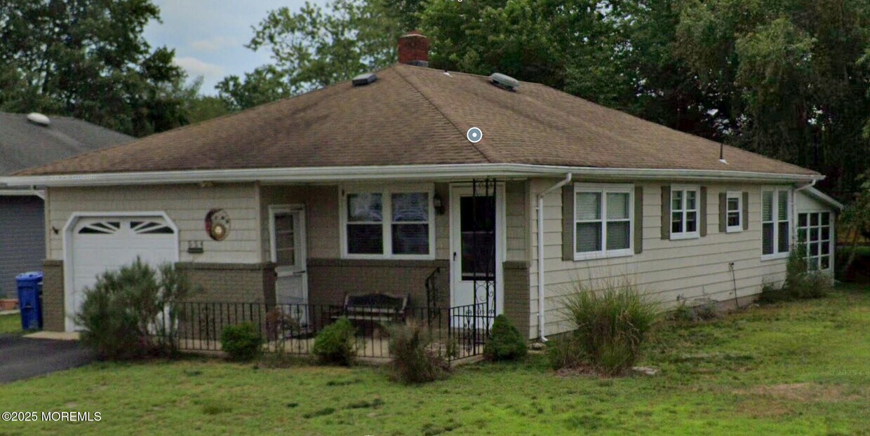 Foto del edificio - 554 Jamaica Blvd