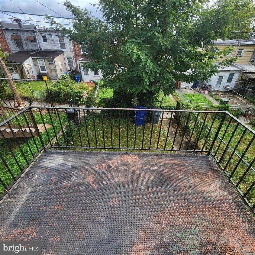 Foto del edificio - 3035 Frisby St