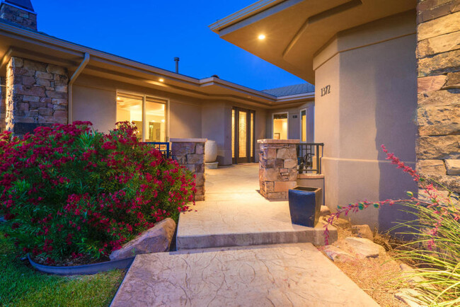 Foto del edificio - Stunning Luxury Home in Green Springs with...