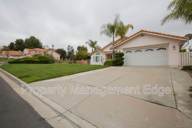 Building Photo - 30538 Colina Verde St