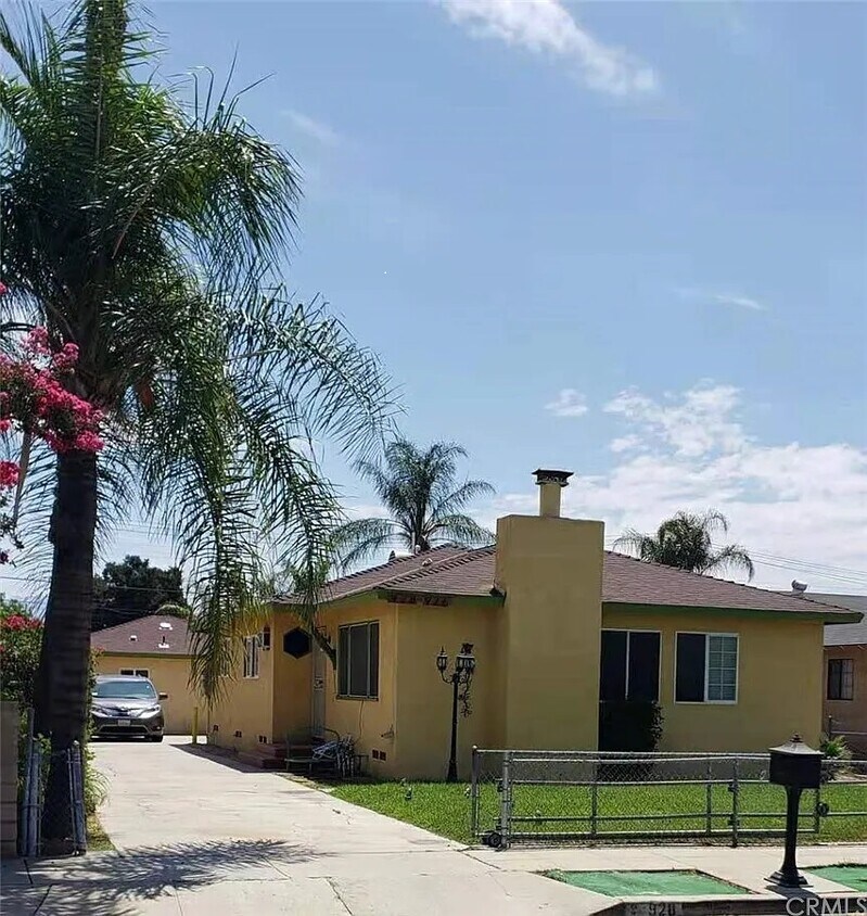 Foto principal - 928 N Sperry Dr
