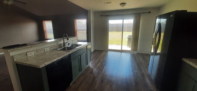 Building Photo - 26 Dunnaway Dr