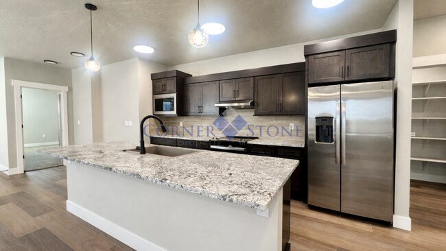 Foto del edificio - Brand New Duplex in Meridian!