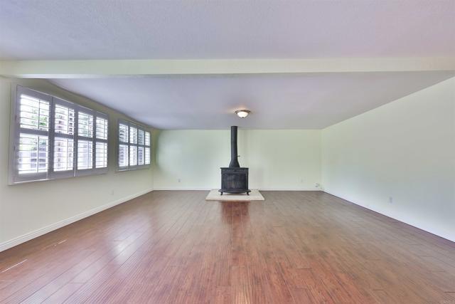 Foto del edificio - 1065 Barrett Ave