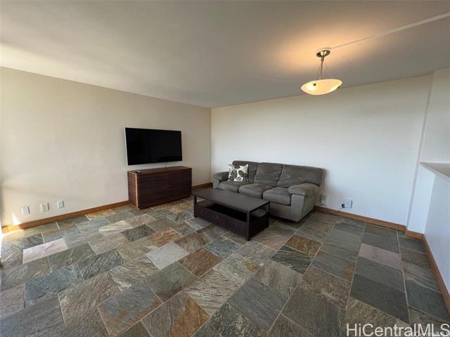 Building Photo - 2600 Pualani Way