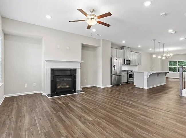 Photo - 1829 Lynwood Ln Townhome