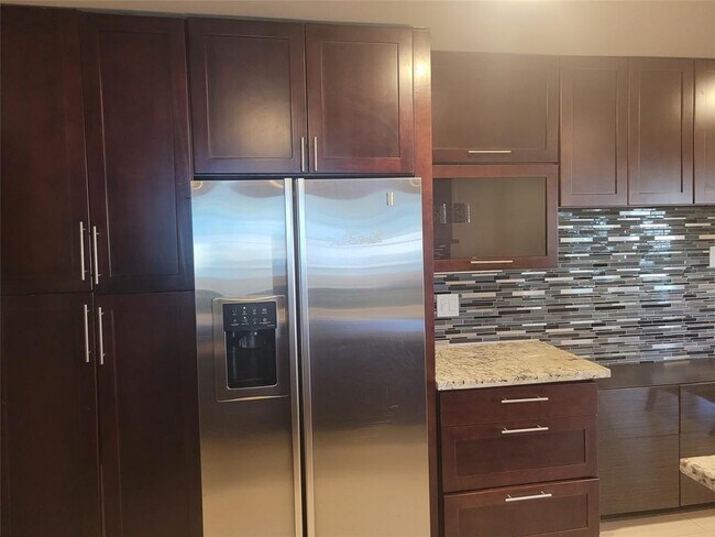 Foto del edificio - 7035 Sharpcrest St