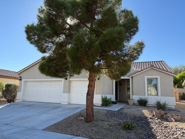 Foto del edificio - Beautiful three Bedroom, 2 Bath Home