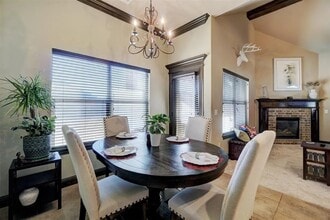 Building Photo - 3820 Montclair Dr