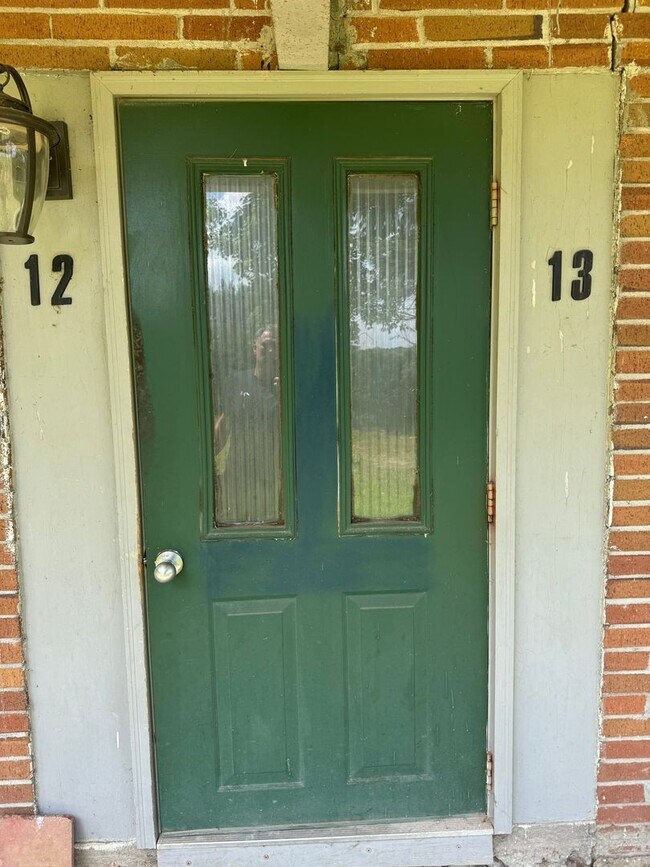 Foto del edificio - One bedroom Southwick Ma U-13