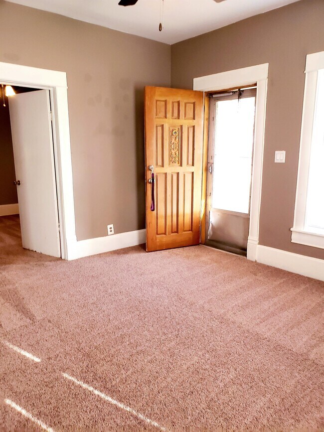 Foto del edificio - 345 N Meridian Ave