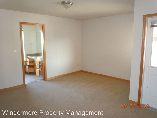 Foto del edificio - 2822-2824 Moore St