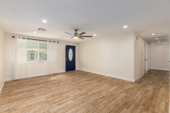 Building Photo - 13838 N 37th Way