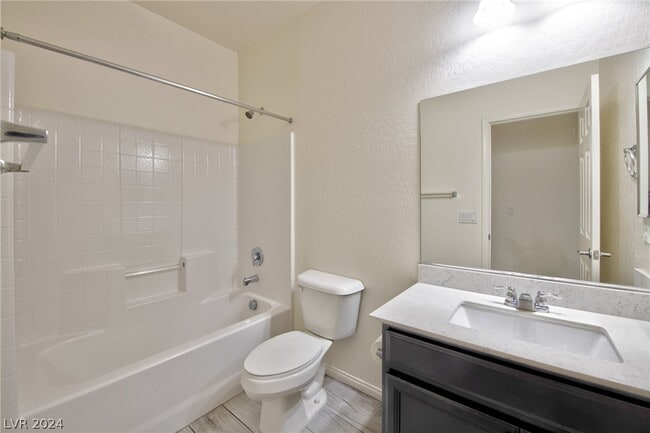 Building Photo - 11821 Barona Mesa Ave