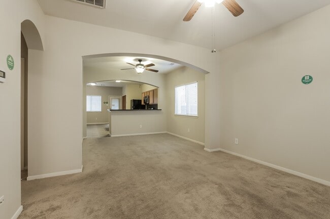 Foto del edificio - 21735 Grassy Hill Ln