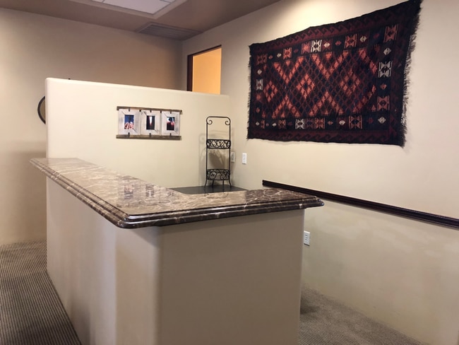 Foto del edificio - Large 2 bed / 1 bath Condo on North End of Town