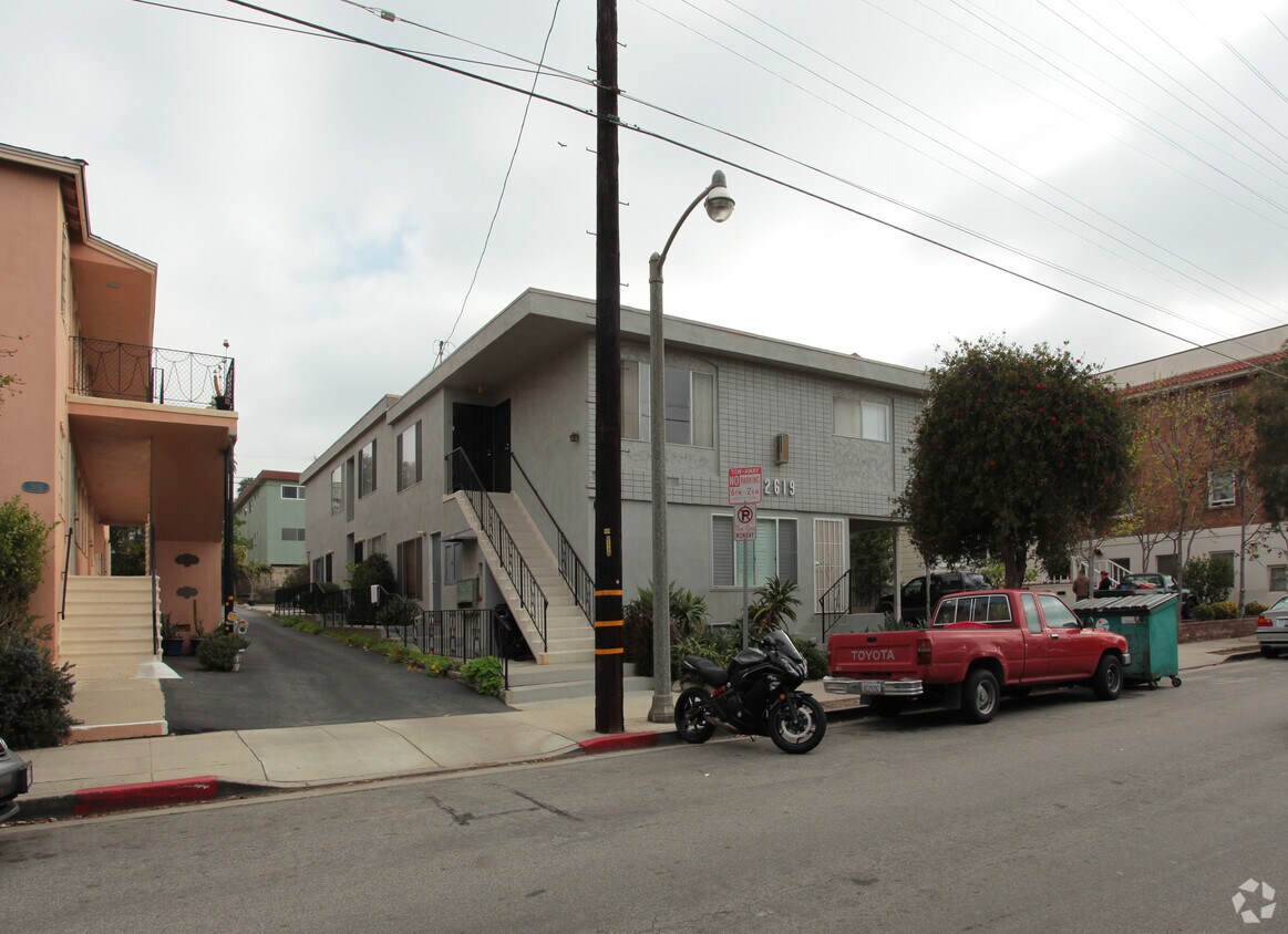 Building Photo - 2619 2nd St