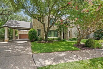 Building Photo - 6636 Dogwood Creek Dr