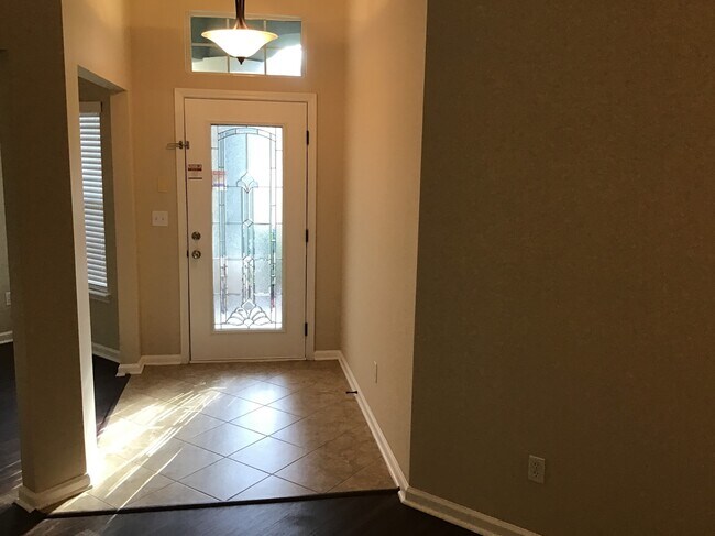 Foto del edificio - 705 Turkey Point Dr