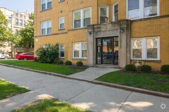 Building Photo - 2035 W Arthur Ave