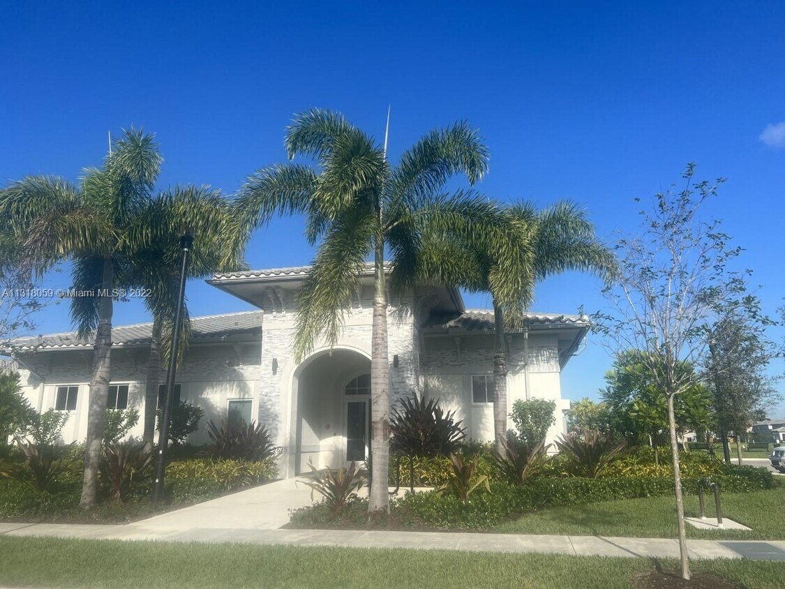 Foto principal - 2607 SE 10th St
