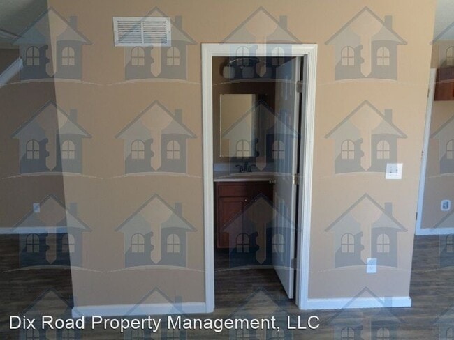 Building Photo - 4 br, 2.5 bath House - 232 Timber Hill Drive,