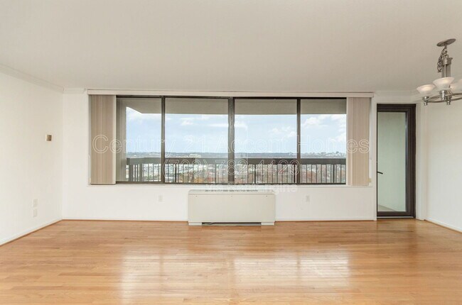 Photo - 3701 S George Mason Dr Apartment