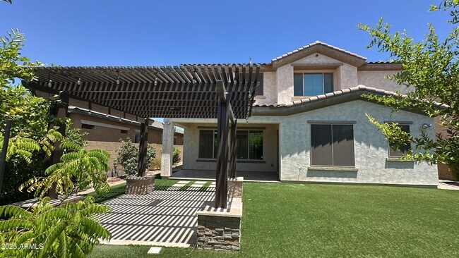 Foto del edificio - 1943 E Canyon Way