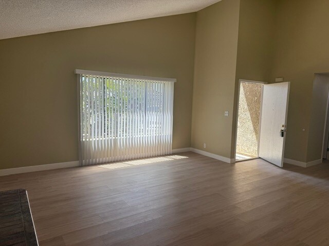 Foto del edificio - 2304 Ironbark Dr