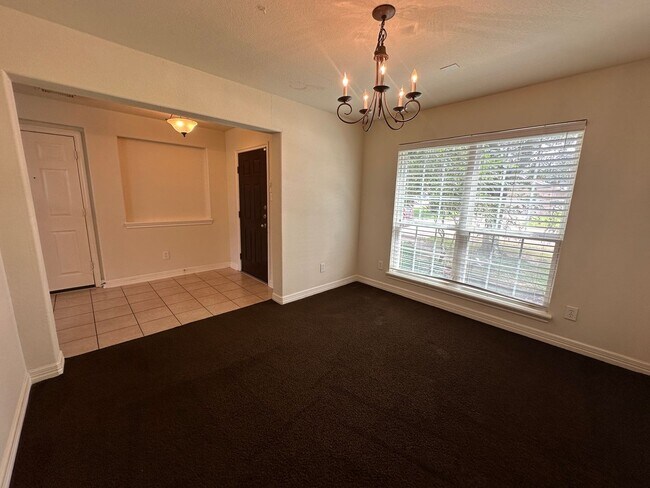 Foto del edificio - For Lease | 4 Bed, 2.5 Bath |1,990 Sq Ft |...