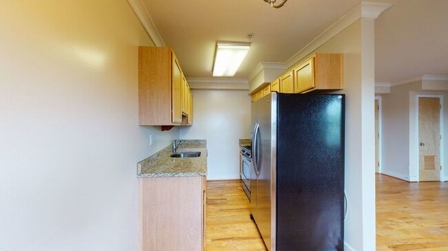 Building Photo - 2615 4th St NE