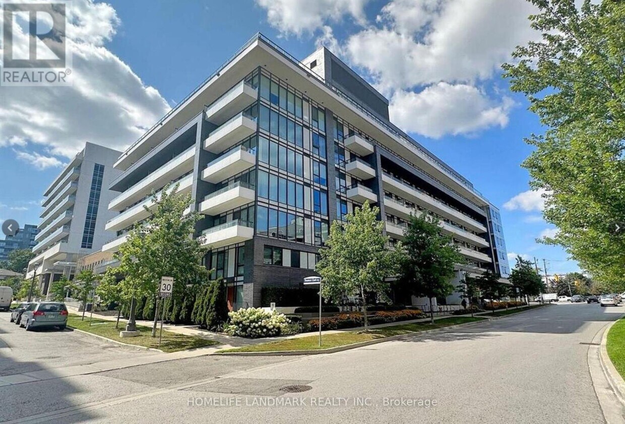 Photo principale - 18-718 Rean Dr