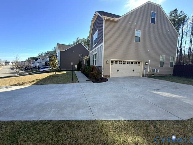 Foto del edificio - 16037 Cambria Cove Blvd