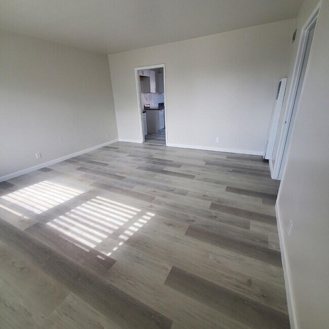 Foto del edificio - 1855 W 87th St