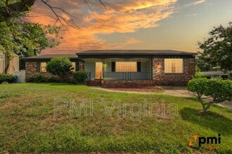 Building Photo - 3100 Kenelm Dr
