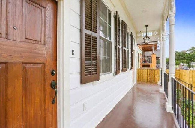 Foto del edificio - 2122 St Roch Ave