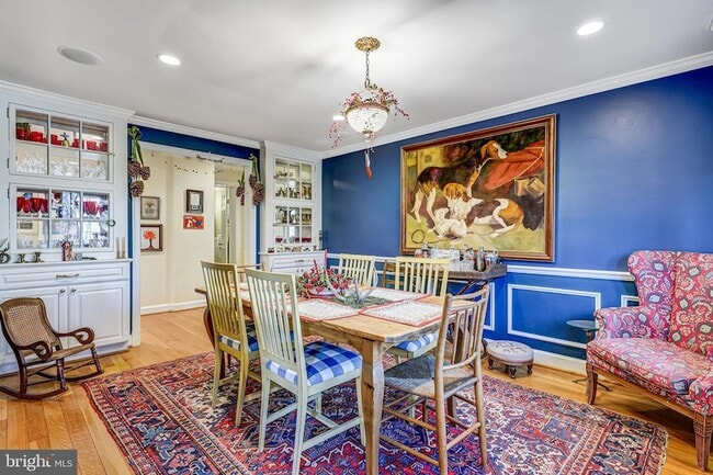 Building Photo - 3062 N Quincy St