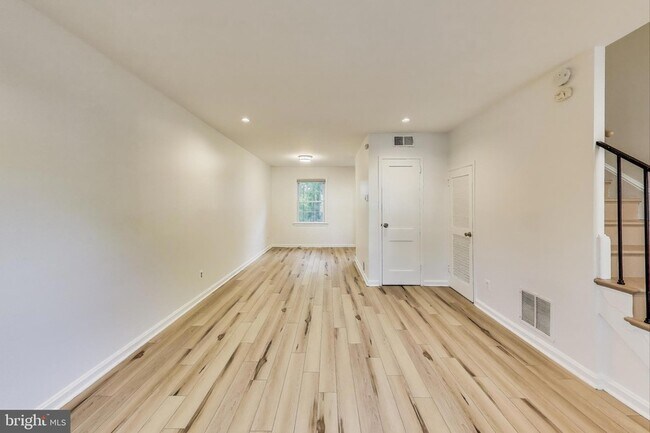 Foto del edificio - 1716 East-West Hwy