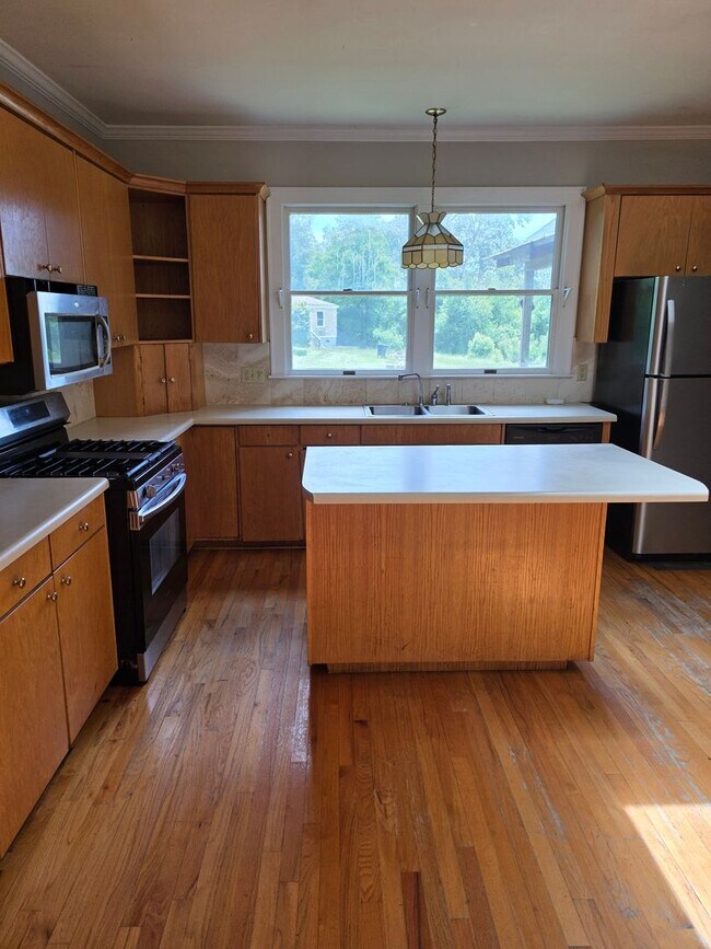 Foto del edificio - 2BR/2BA Cottage