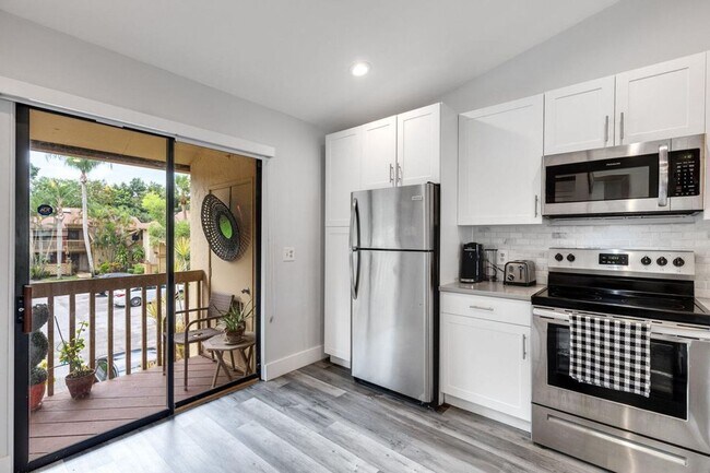 Foto del edificio - 13155 Chadwick Ct