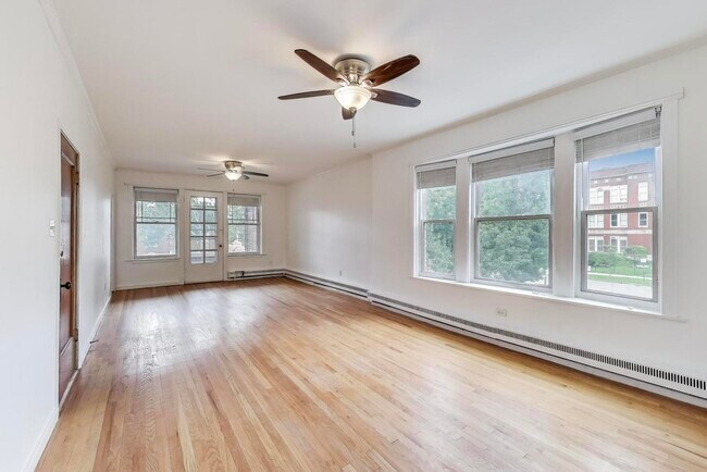 Building Photo - 4409 W Deming Pl