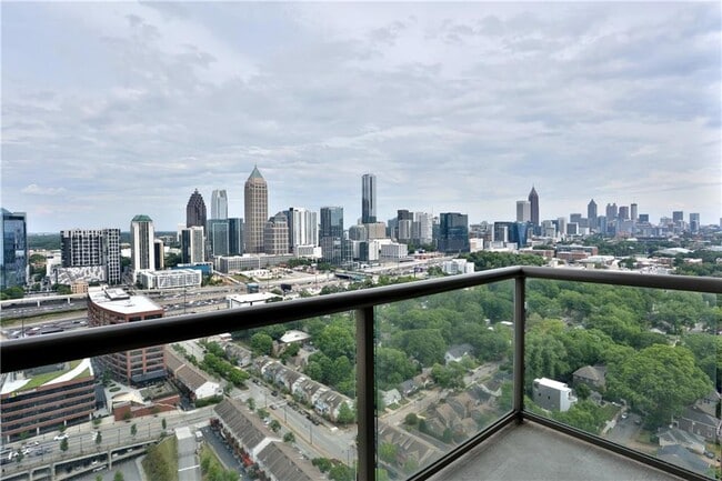 Foto del edificio - 270 17th St NW