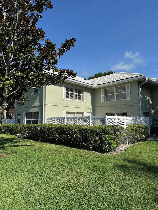 Foto principal - 1943 Stratford Way