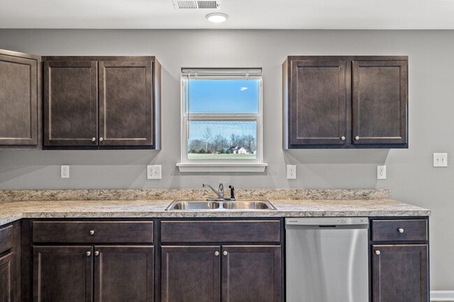 Building Photo - 216 Candy Apple Ln