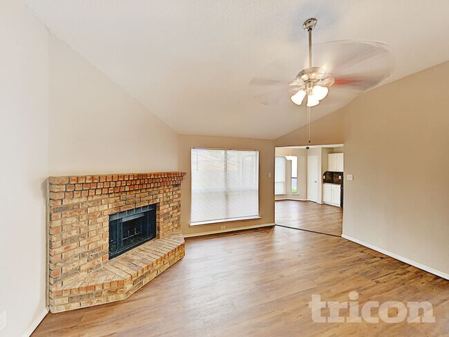 Foto del edificio - 1810 Grayson Ave