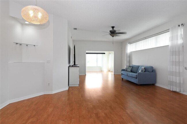 Foto del edificio - 21742 King John St