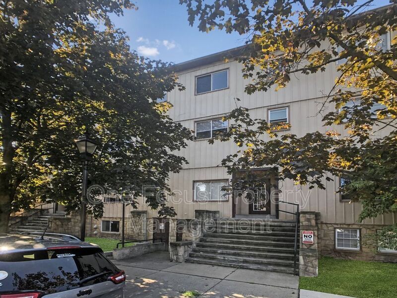 Primary Photo - 805 W 3rd St