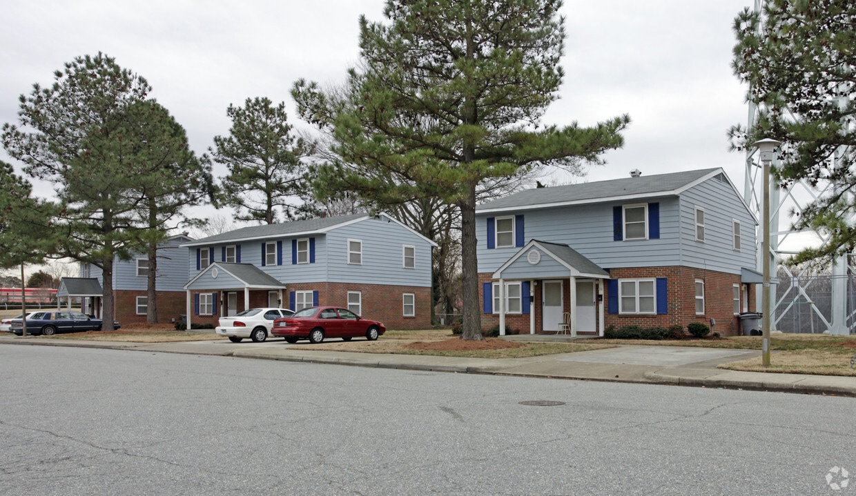 Primary Photo - Cameron Townhouses